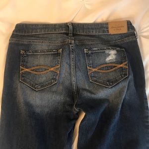 Abercrombie and Fitch Skinny Boot 4L